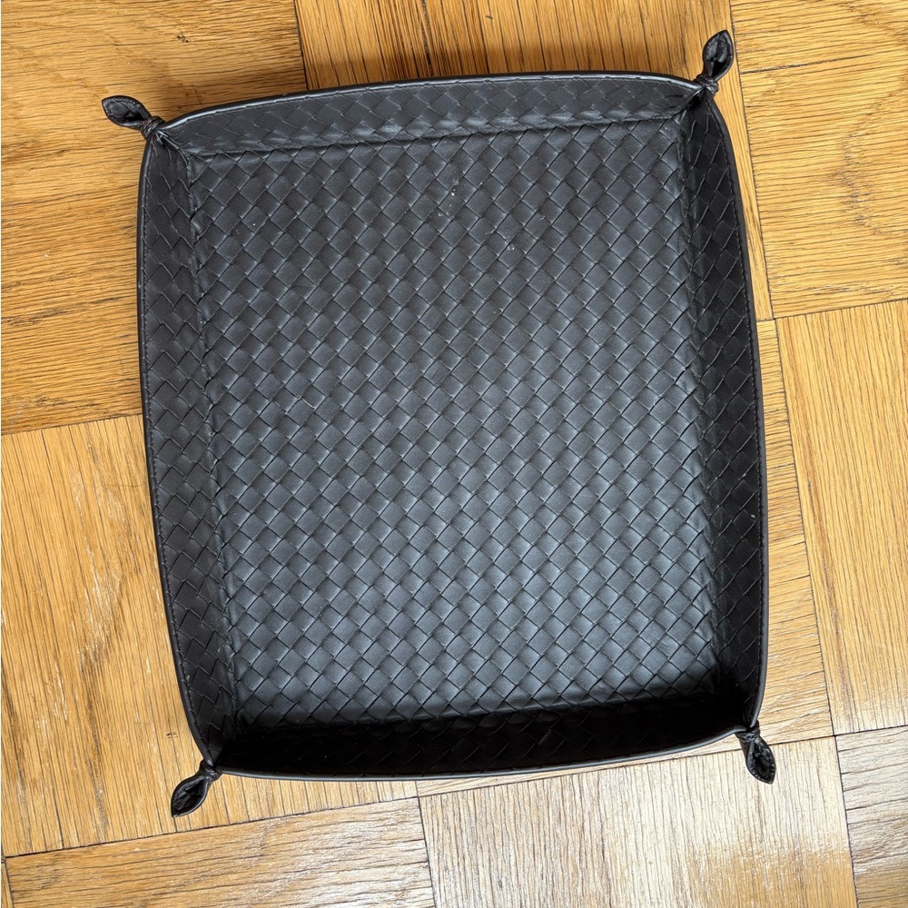 Bottega Veneta Intrecciato Weave Leather Tray